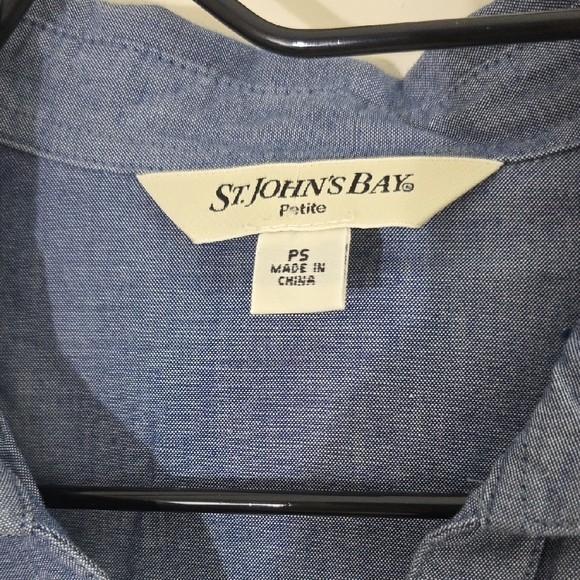 St. John's Bay Blue Button Down Shirt - Picture 2 of 5